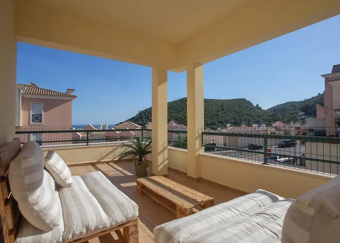 Luxe Secret Corner 2