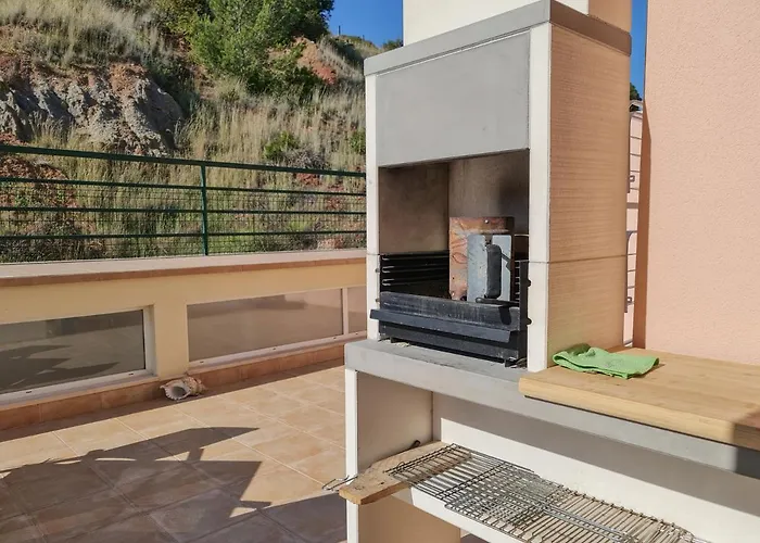 Luxe Secret Corner 2 *